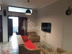 Квартира 3-комн 62 м² - Ніко Піросмані, Батумі