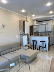 Квартира 2-комн 55 м² - Алея Героїв, Батумі