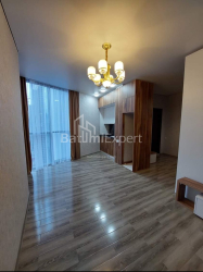 Квартира 2-комн 43.5 м² - Алея Героїв, Батумі