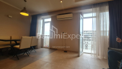 Квартира 2-комн 60 м² - Зураба Горгiладзе, Батумі
