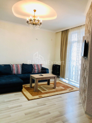 Квартира 2-комн 43 м² - Григола Лорткіпанідзе, Батумі