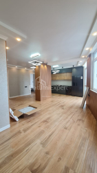 Квартира 4-комн 101 м² - Важа-Пшавела, Батумі