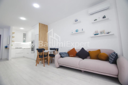 Квартира 3-комн 74 м² - Зураба Горгiладзе, Батумі