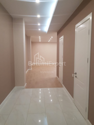 Квартира 4-комн 100 м² - Зураба Горгiладзе, Батумі