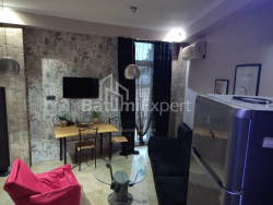 Квартира 2-комн 44 м² - Комахідзе, Батумі
