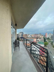 Квартира 100 м² - Іллі Чавчавадзе, Батумі, Грузія