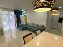 Квартира 3-комн 82.5 м² - Гіоргі Брцкінвале, Батумі
