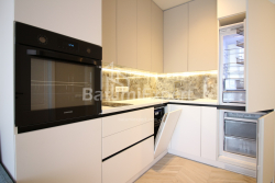 Квартира 3-комн 57 м² - Леха і Марії Качинських, Батумі