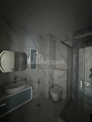 Квартира 3-комн 62.2 м² - Генерала Аслана Абашидзе, Батумі