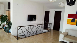 Квартира 6-комн 230 м² - Петра Мелiкiшвiлi, Батумі