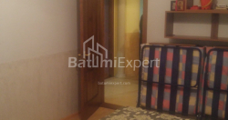 Квартира 3-комн 80 м² - Михайла Лермонтова, Батумі