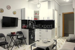 Квартира 2-комн 29 м² - Еквтіме Такаішвілі, Батумі