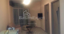 Квартира 3-комн 58 м² - Oлександра Пушкiна, Батумі
