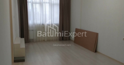 Квартира 3-комн 66.8 м² - Юсуфа Кобаладзе, Батумі