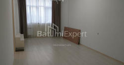 Квартира 3-комн 66.8 м² - Юсуфа Кобаладзе, Батумі